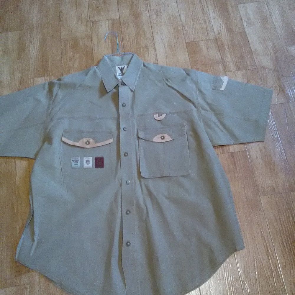 Shirt - Picture 3 of 3